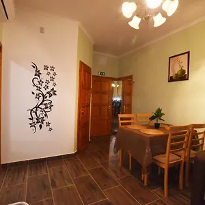 https://bathory-apartman.egerhotels.net