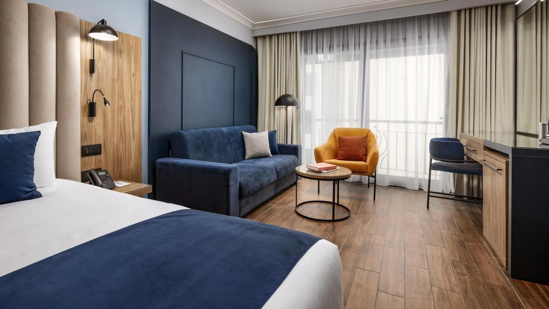 Vivaldi Hotel St. Julian's 4*,