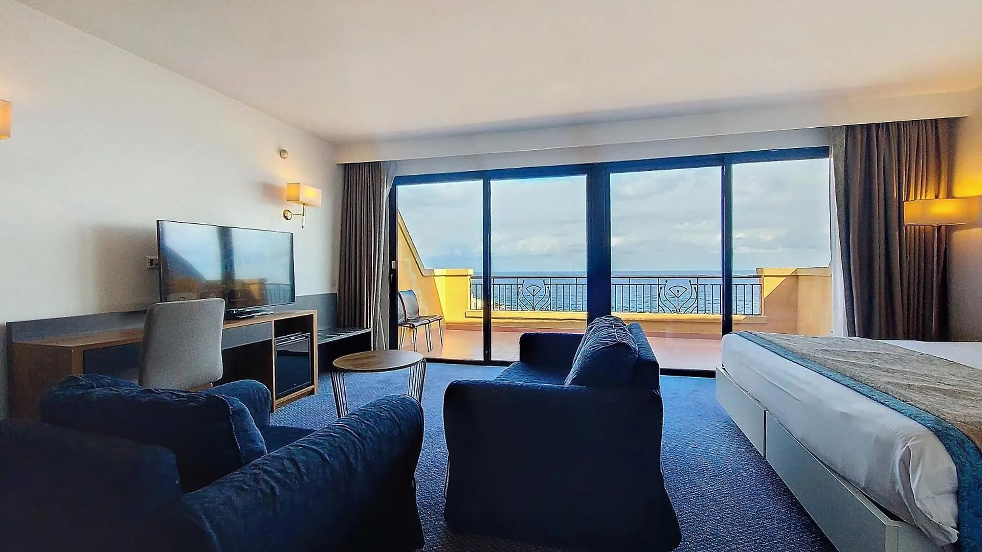 Vivaldi Hotel St. Julian's 4*,  Malta